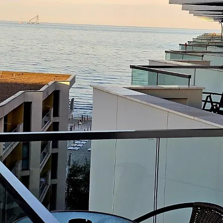 Infinity Pool - Pool & Apartment Navodari