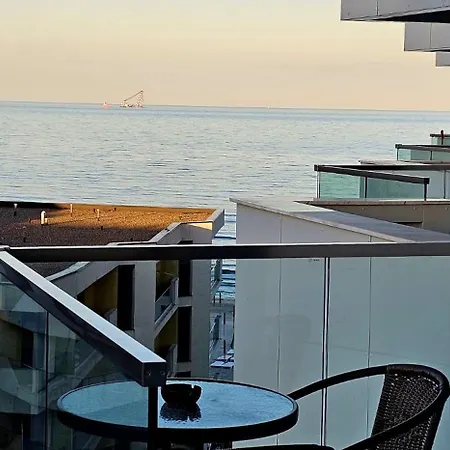 Infinity Pool - Pool & Navodari