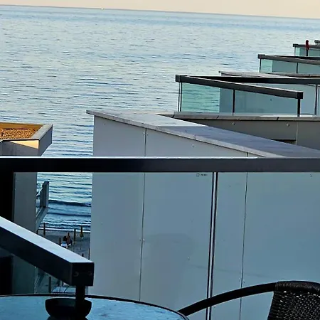 Apartment Infinity Pool - Pool & Navodari